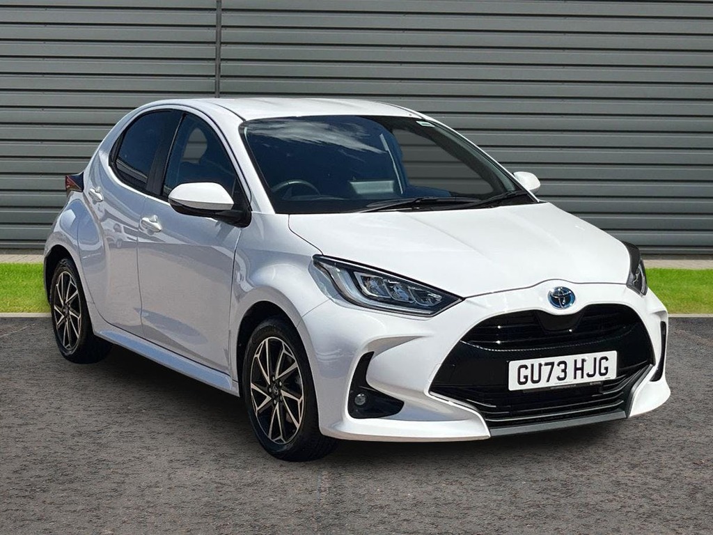 Toyota Yaris 1.5 Vvt-h Design Hatchback Hybrid E Cvt White
