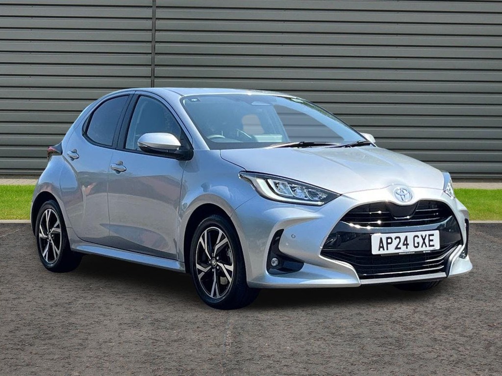 Toyota Yaris 1.5 Vvt-h Design Hatchback Hybrid E Cvt Silver