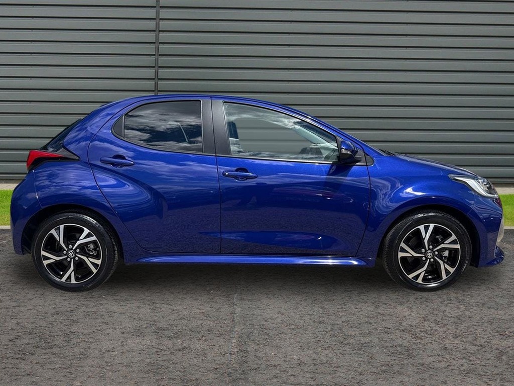 Toyota Yaris 1.5 Vvt-h Design Hatchback Hybrid E Cvt GU24FMM Blue #2