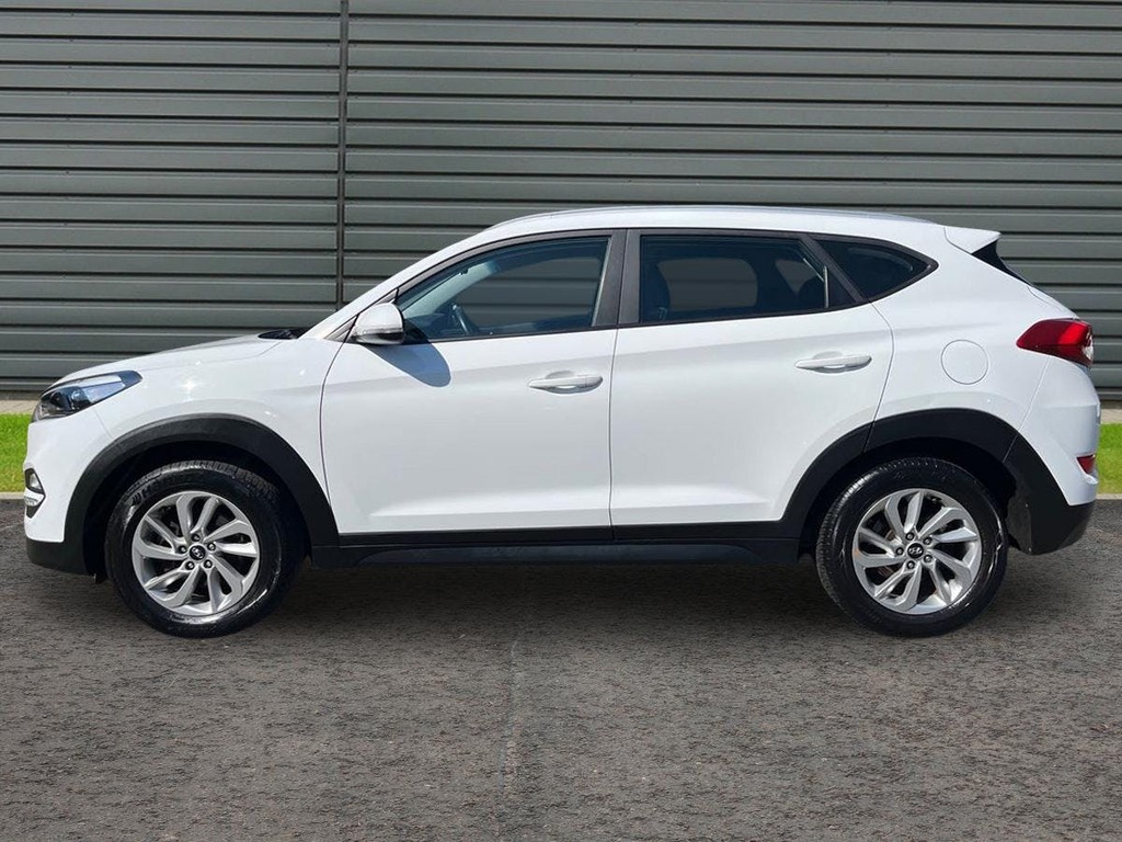 Hyundai Tucson 2.0 2.0 Crdi Se Nav Suv 4Wd White #6