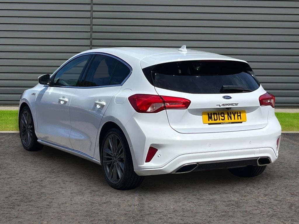 Ford Focus 1.0T Ecoboost Vignale Hatchback MD19NYH White #5