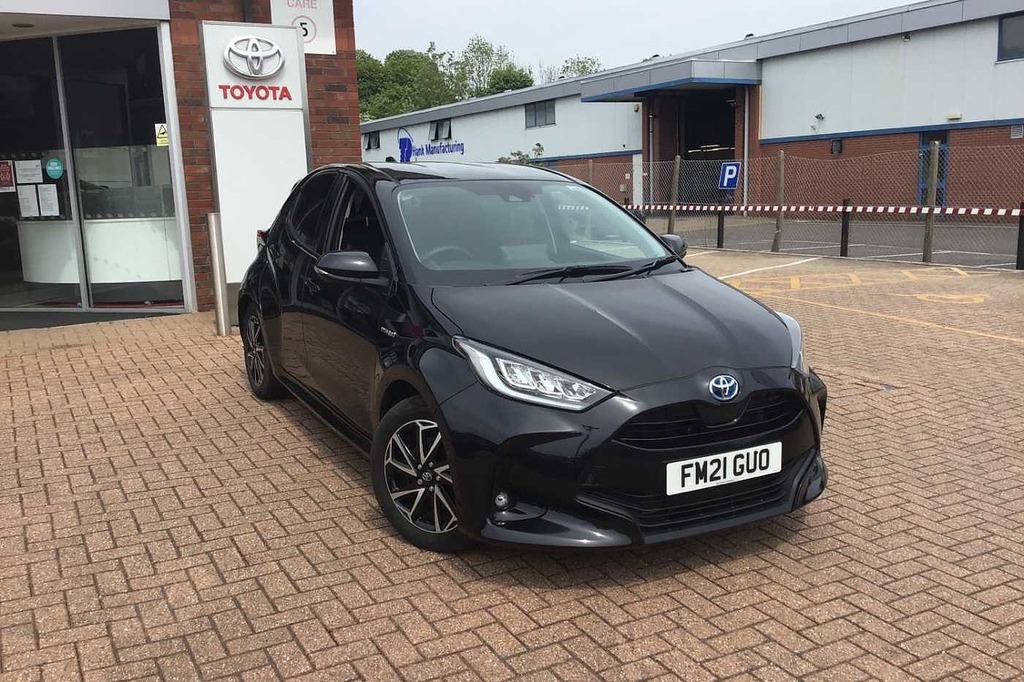 Toyota Yaris 1.5 Vvt-h Design Hatchback Hybrid E Cvt Black