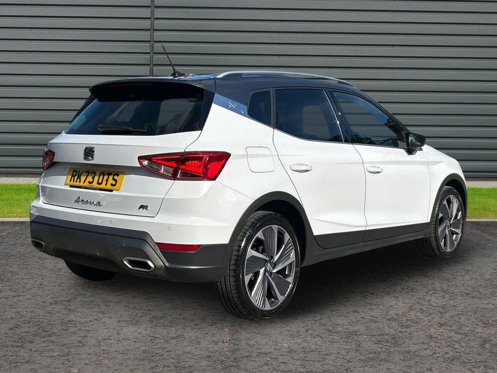 Seat Arona 1.5 Tsi Fr Sport Suv Dsg White #3