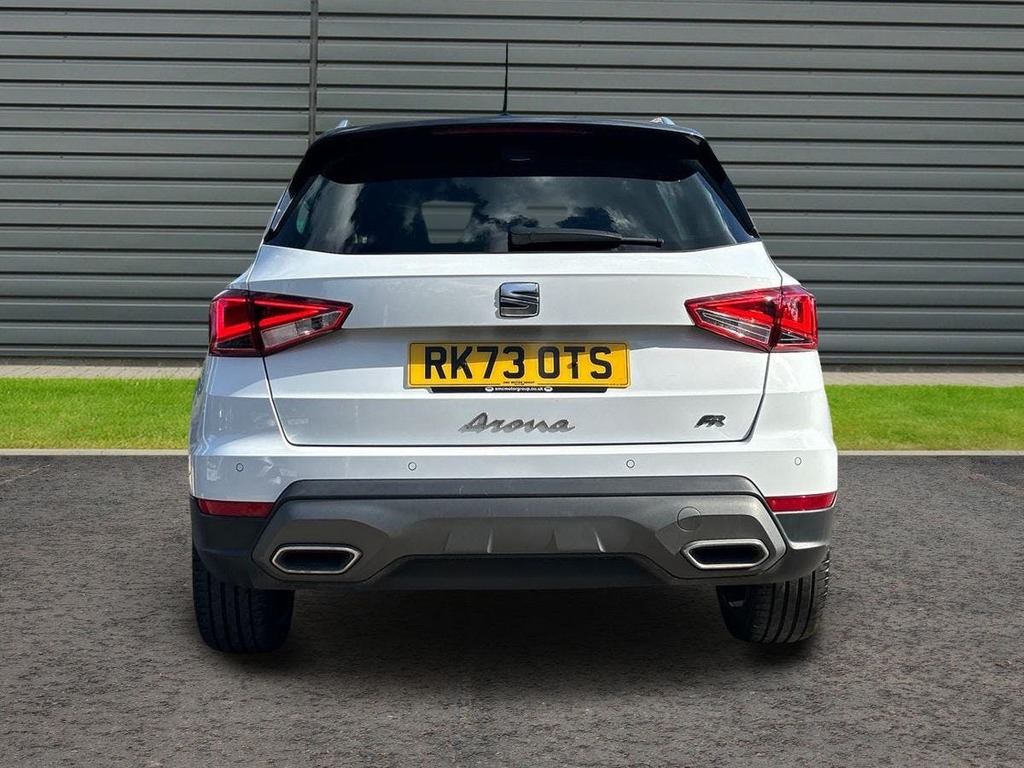 Seat Arona 1.5 Tsi Fr Sport Suv Dsg White #4