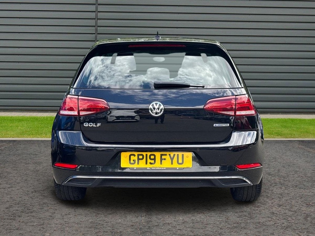Volkswagen Golf 1.5 1.5 Tsi Evo Match Hatchback Dsg Black #4