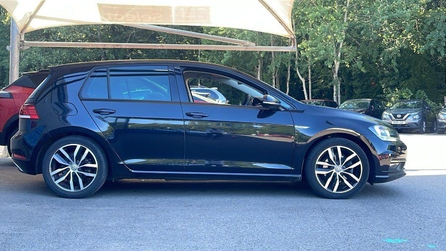 Volkswagen Golf 1.5 1.5 Tsi Evo Match Hatchback Dsg Black #4