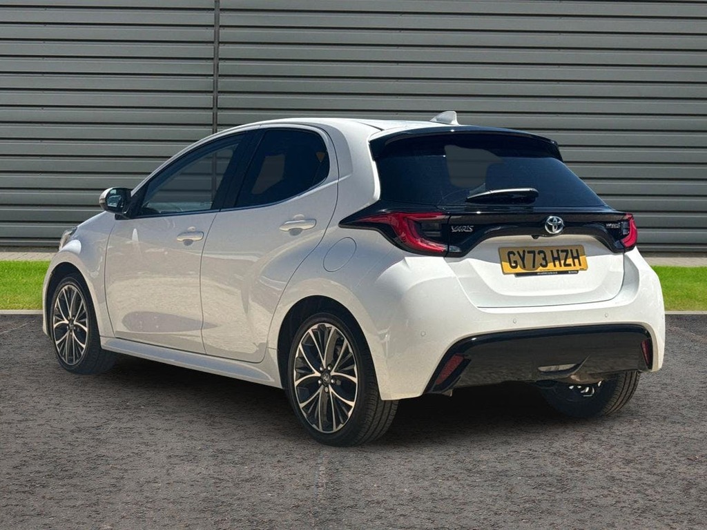 Toyota Yaris 1.5 Vvt-h Excel Hatchback Hybrid E Cvt GY73HZH White #5