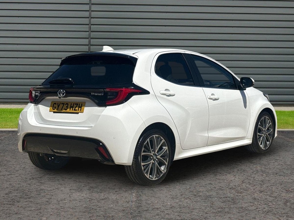 Toyota Yaris 1.5 Vvt-h Excel Hatchback Hybrid E Cvt GY73HZH White #3