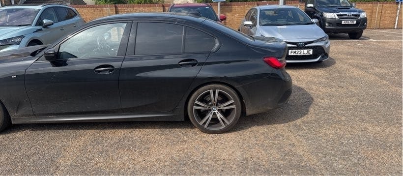 BMW 3 Series 2.0 320D Mht M Sport Saloon Hybrid YK21JJM Black #4