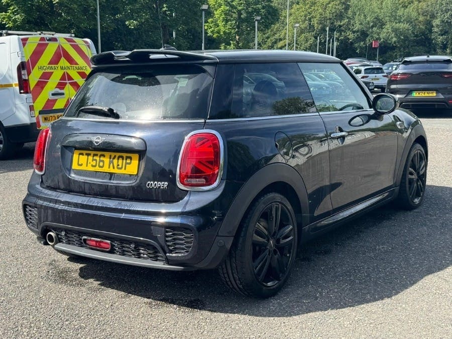 Mini Hatch 1.5 Cooper Sport Hatchback RV69NKZ Black #2
