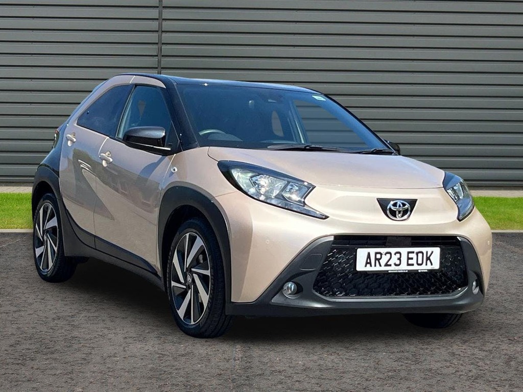 Toyota Aygo X 1.0 Vvt I Edge Hatchback X Shift Beige