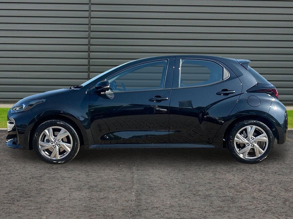 Toyota Yaris 1.5 Vvt-h Icon Hatchback Hybrid E Cvt Black #6