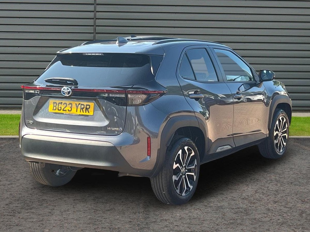 Toyota Yaris Cross 1.5 Vvt-h Design Suv Hybrid E Cvt BG23YRR Grey #3