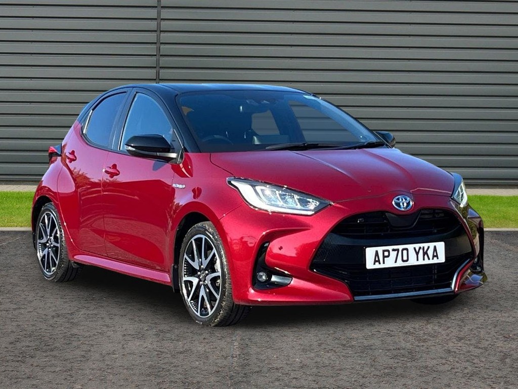 Toyota Yaris 1.5 Vvt-h Dynamic Hatchback Hybrid E Cv Red