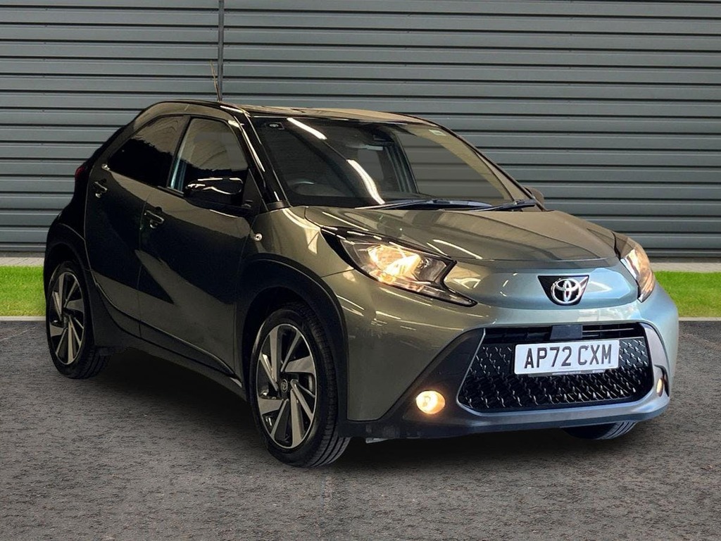 Toyota Aygo X 1.0 Vvt I Edge Hatchback X Shift Green
