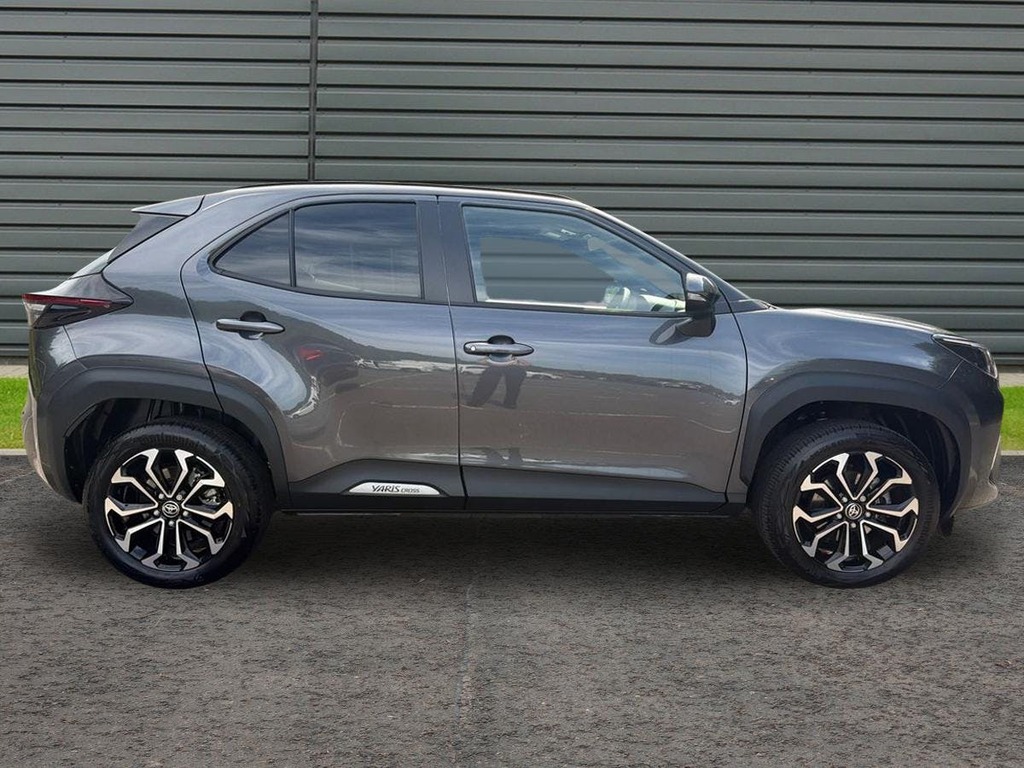 Toyota Yaris Cross 1.5 Vvt-h Design Suv Hybrid E Cvt Grey #2