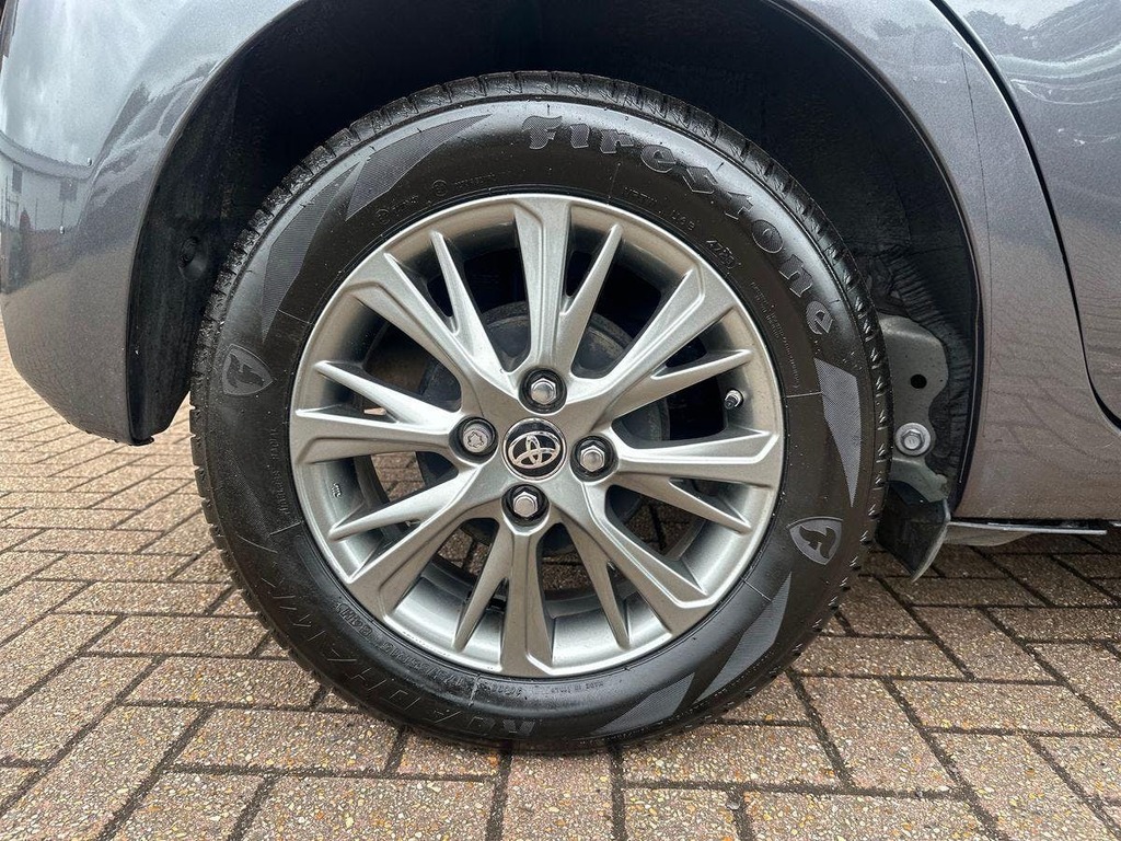 Toyota Yaris 1.5 Hybrid Y20 Cvt Bi-tone Grey #25
