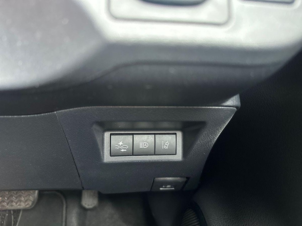 Toyota Yaris 1.5 Hybrid Y20 Cvt Bi-tone Grey #24