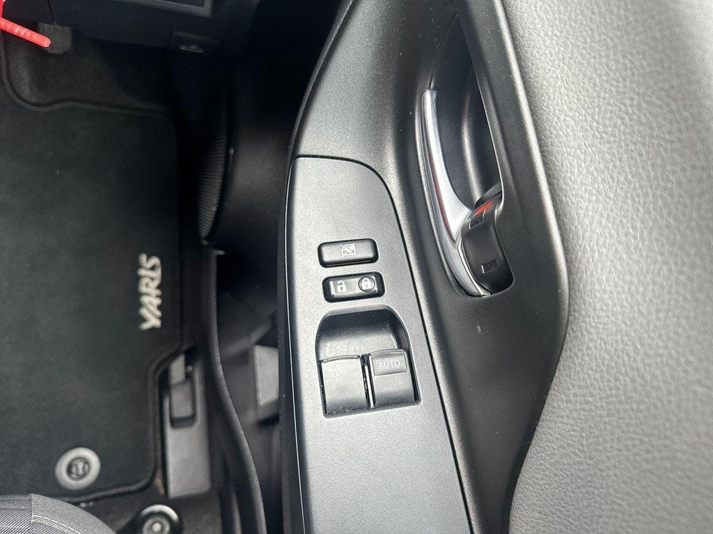 Toyota Yaris 1.5 Hybrid Y20 Cvt Bi-tone Grey #15