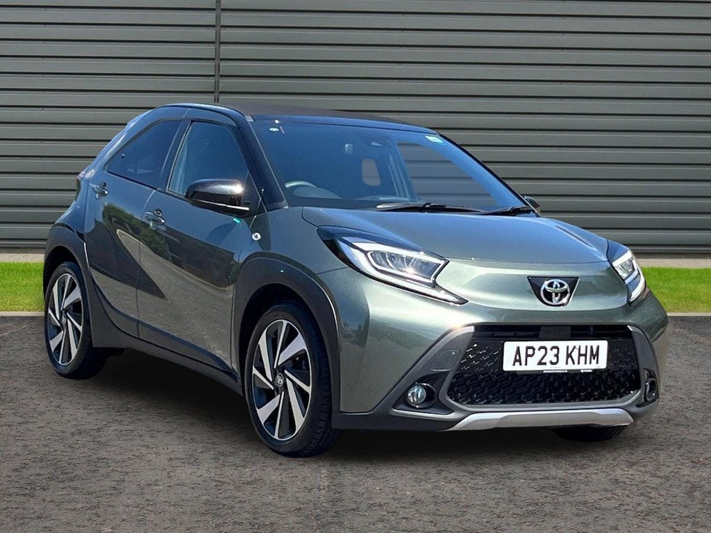 Toyota Aygo X 1.0 Vvt I Exclusive Hatchback Green