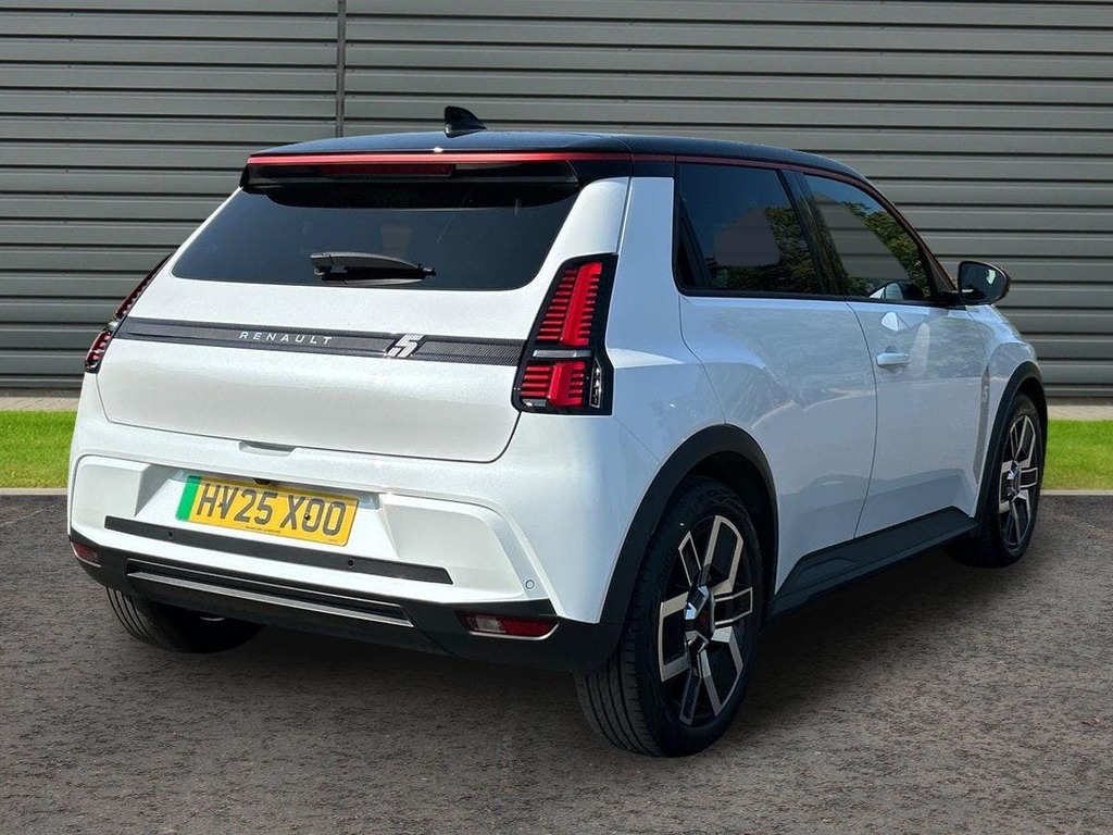 Renault 5 E-Tech Comfort Range 52Kwh Techno Hatchback Black #3