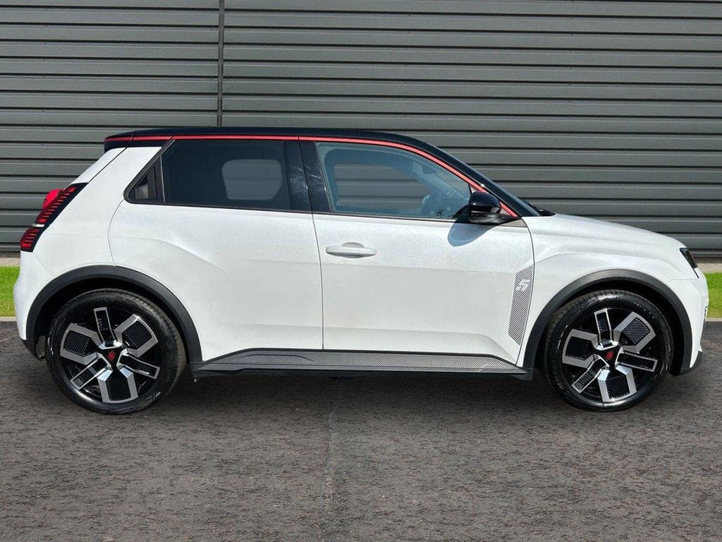 Renault 5 E-Tech Comfort Range 52Kwh Techno Hatchback Black #2
