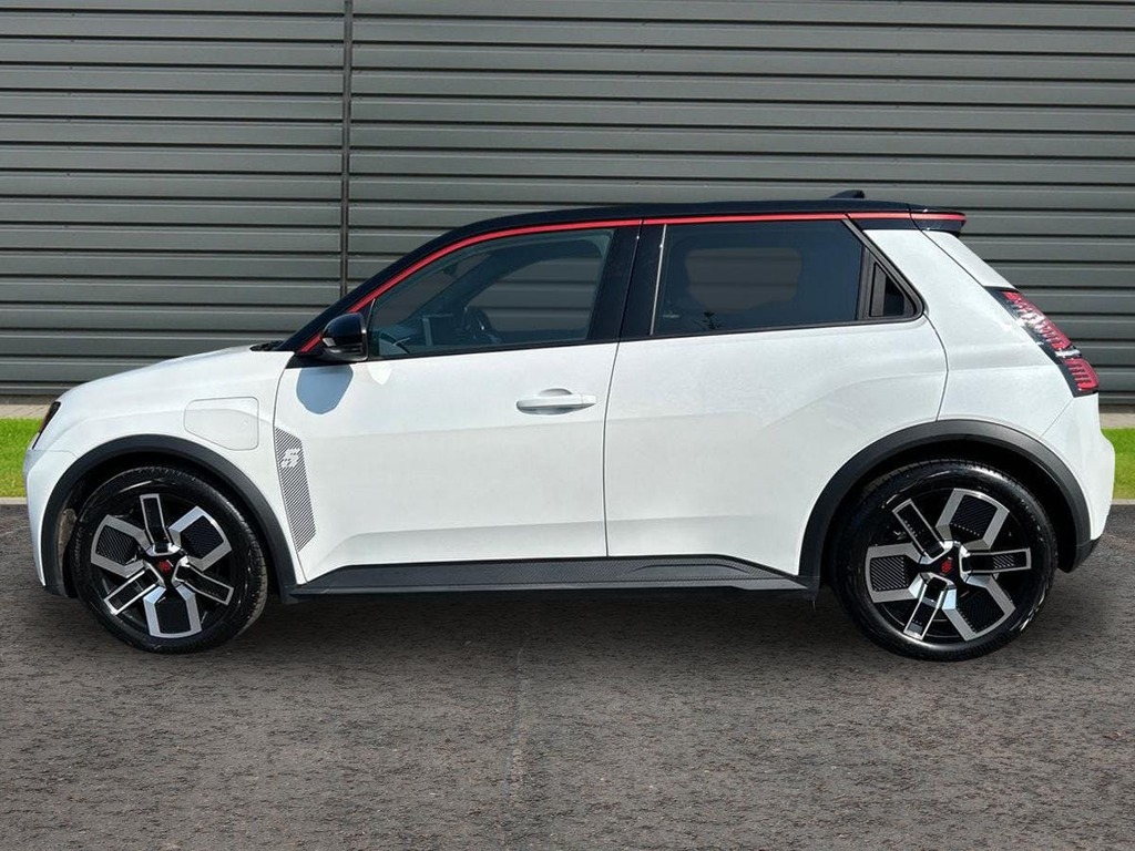 Renault 5 E-Tech Comfort Range 52Kwh Techno Hatchback Black #6