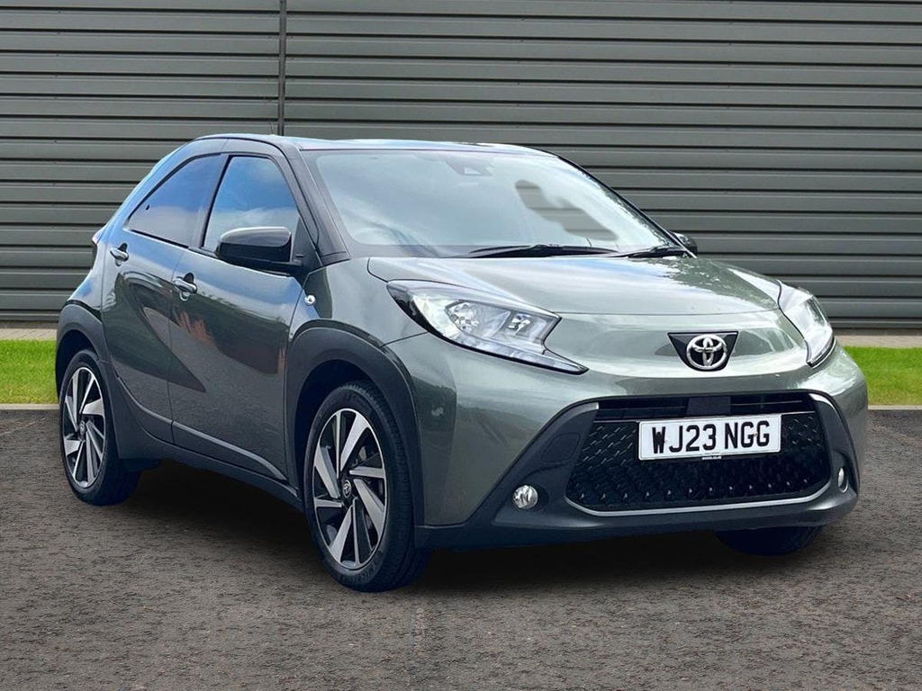 Toyota Aygo X 1.0 Vvt I Edge Hatchback X Shift Green