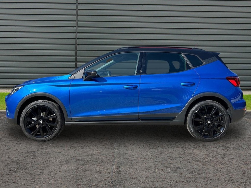 Seat Arona 1.0 Tsi Fr Black Edition Suv Dsg Black #6