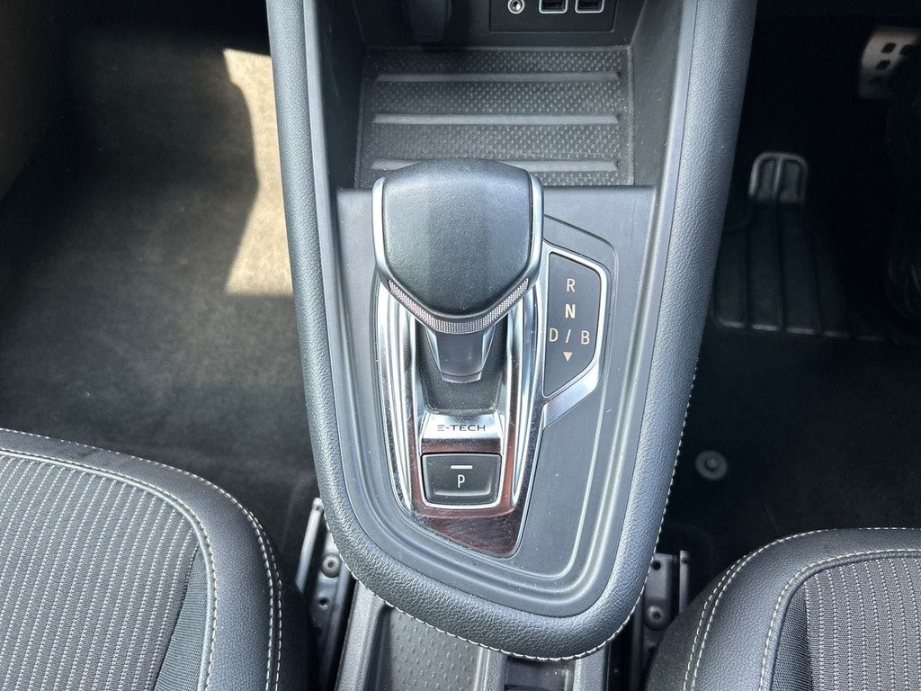 Renault Captur 1.6 E-tech Full Hybrid 145 Rive Gauche White #13