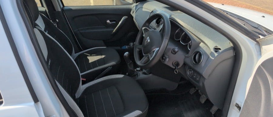 Dacia Sandero Stepway 0.9 Tce Laureate Hatchback White #4