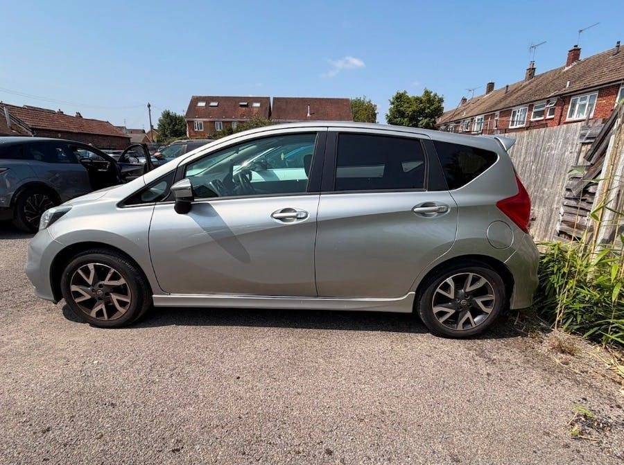 Nissan Note 1.2 12V Acenta Premium Hatchback Silver #2