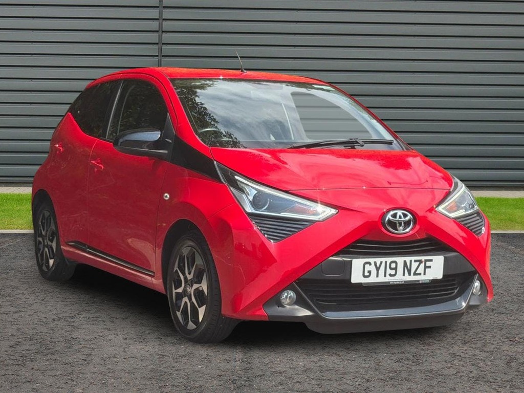 Toyota Aygo 1.0 Vvt I X Trend Hatchback Red