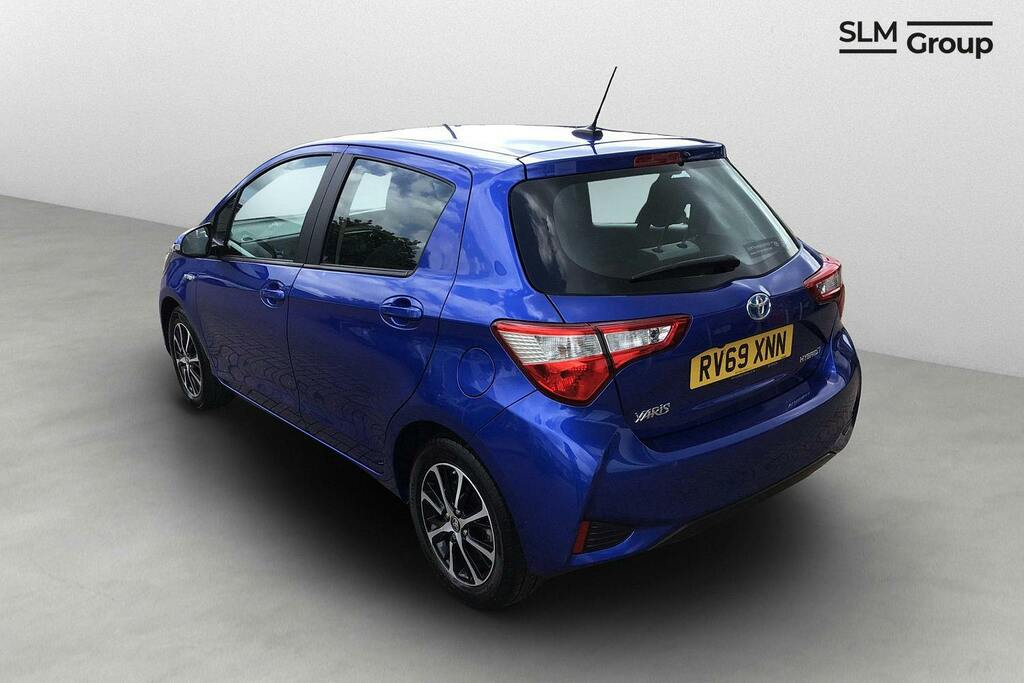 Toyota Yaris 1.5 Vvt-h Icon Tech Hatchback Hybrid E Blue #3