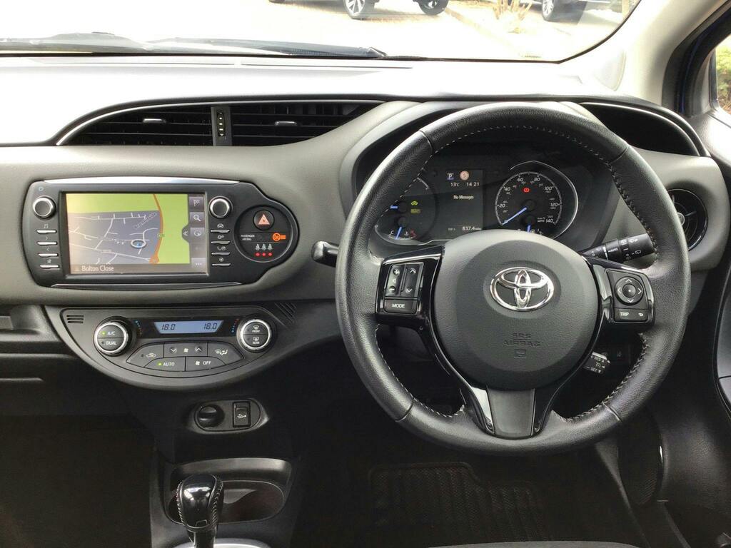 Toyota Yaris 1.5 Vvt-h Icon Tech Hatchback Hybrid E Blue #6