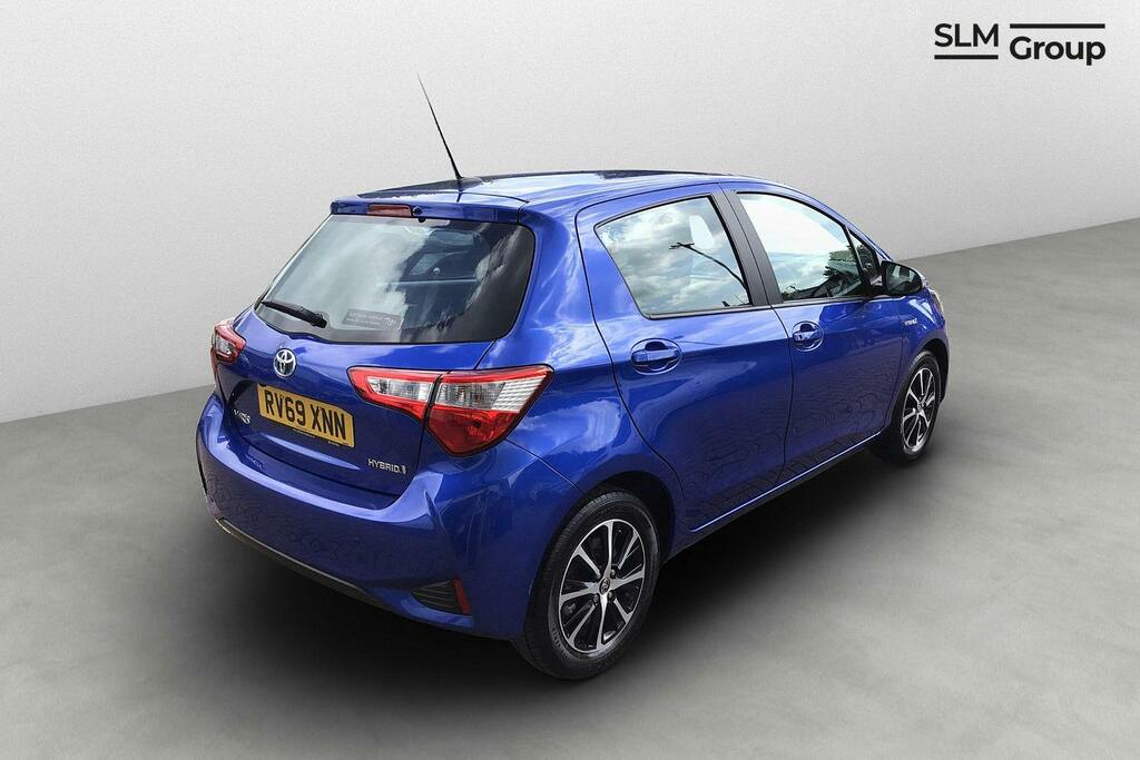 Toyota Yaris 1.5 Vvt-h Icon Tech Hatchback Hybrid E Blue #2