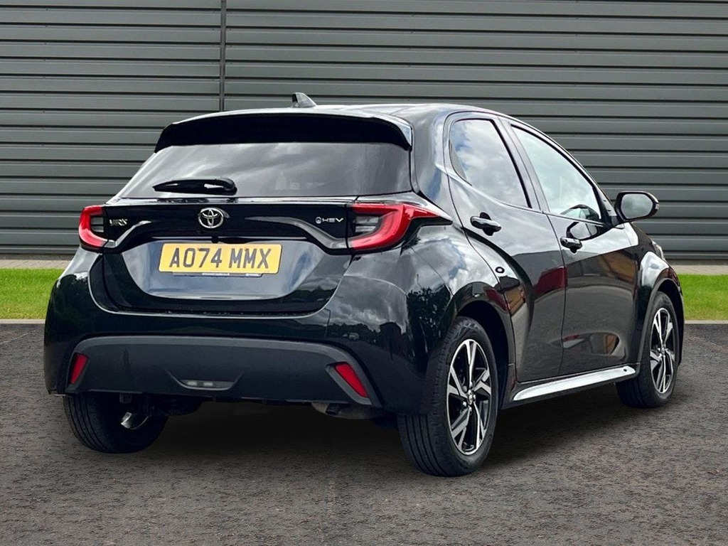 Toyota Yaris 1.5 Vvt-h Design Hatchback Hybrid E Cvt Black #3