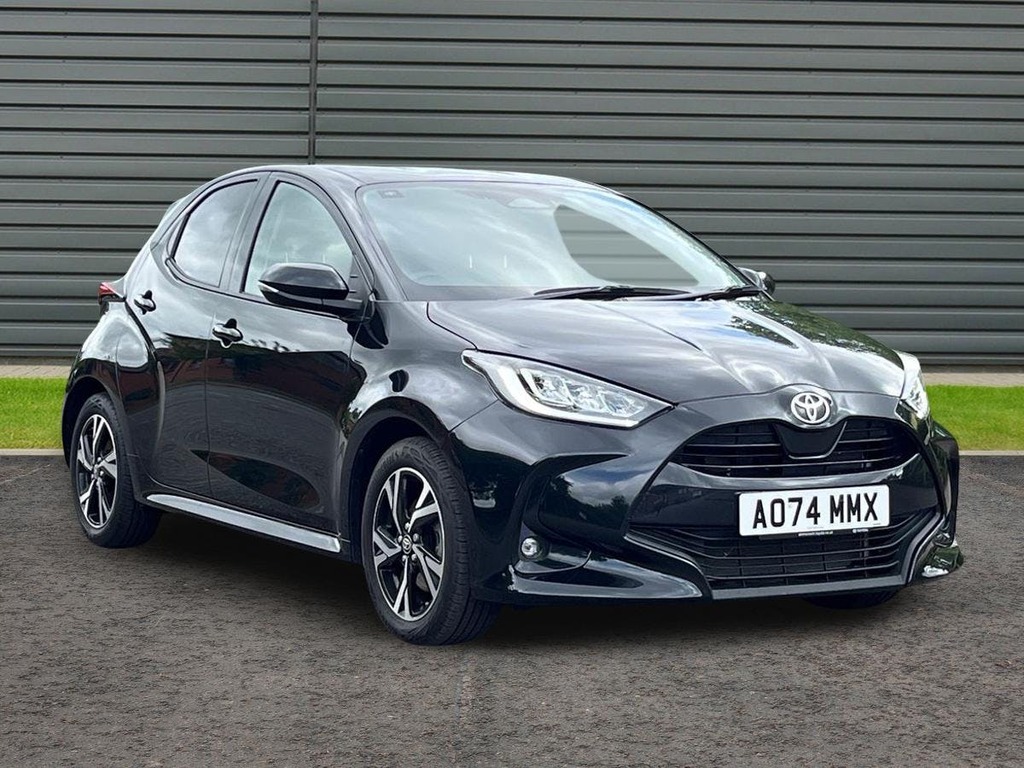 Toyota Yaris 1.5 Vvt-h Design Hatchback Hybrid E Cvt Black