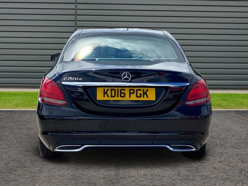 Mercedes-Benz C Class 2.1 C220d Sport Black #4