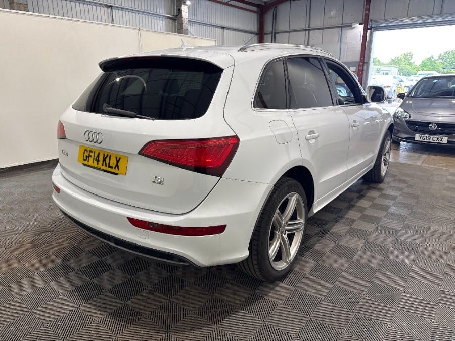 Audi Q5 Sq5 Tdi Quattro Black #1