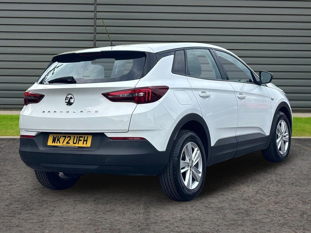 Vauxhall Grandland 1.2 Turbo Design Suv WK72UFH White #3