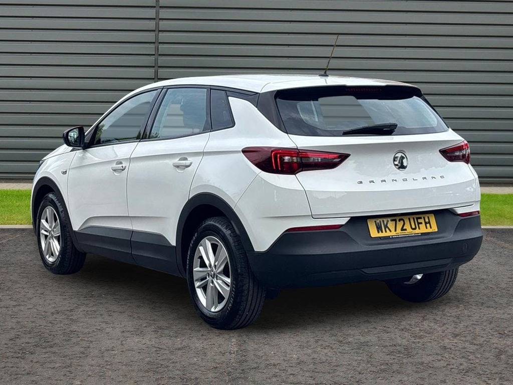 Vauxhall Grandland 1.2 Turbo Design Suv WK72UFH White #5