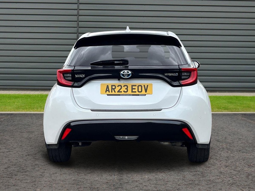 Toyota Yaris 1.5 Vvt-h Excel Hatchback Hybrid E Cvt White #4