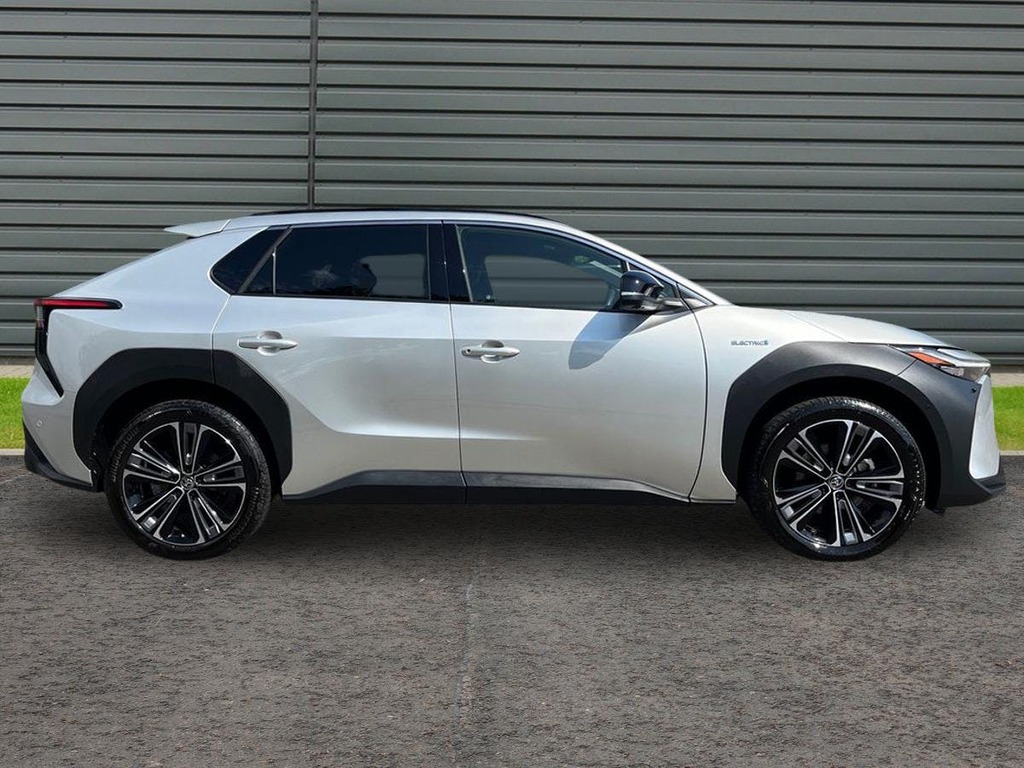 Toyota bZ4X 71.4Kwh Vision Suv Awd Silver #2