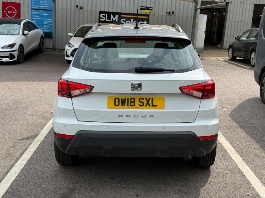 Seat Arona 1.0 Tsi Se Technology Suv White #4