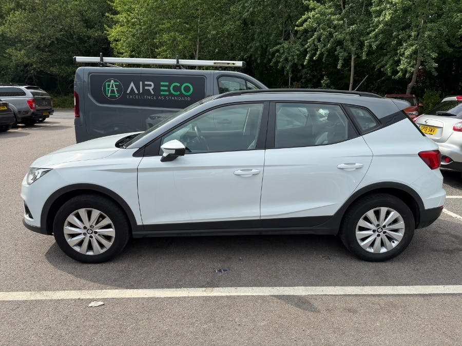 Seat Arona 1.0 Tsi Se Technology Suv White #3