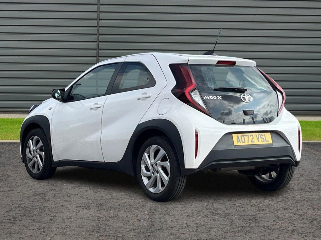 Toyota Aygo X 1.0 Vvt I Pure Hatchback White #5