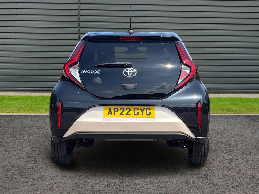 Toyota Aygo X 1.0 Vvt I Edge Hatchback Beige #4