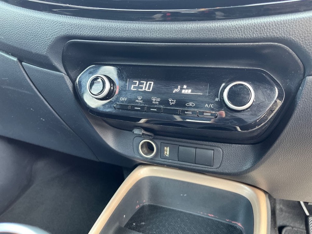 Toyota Aygo X Edge Beige #14