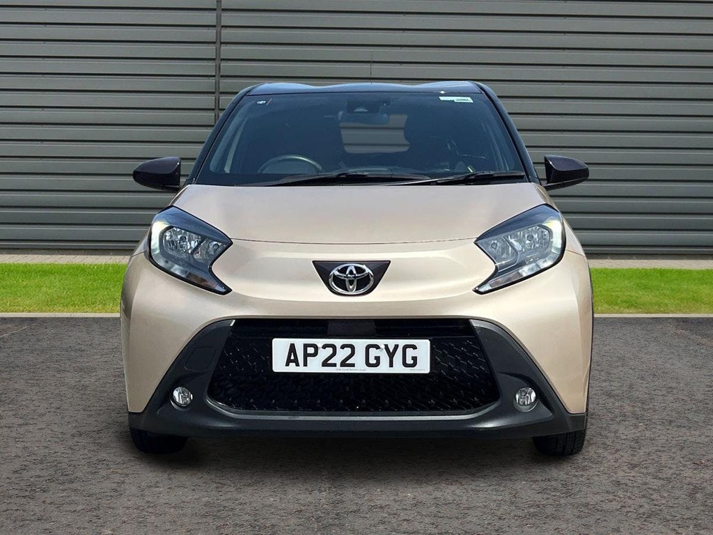 Toyota Aygo X Edge Beige #8